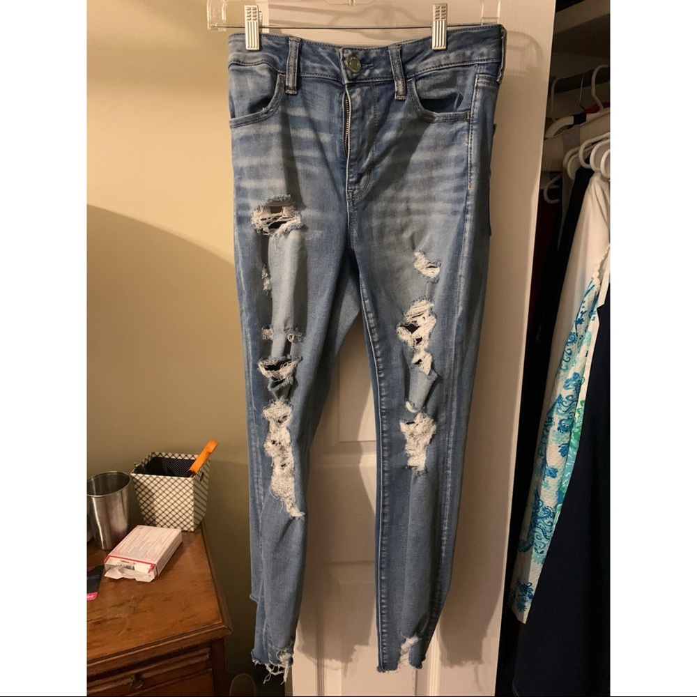 Ripped skinny jeans